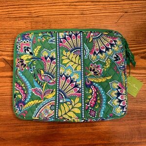 NWT Vera Bradley Emerald Paisley Laptop Sleeve